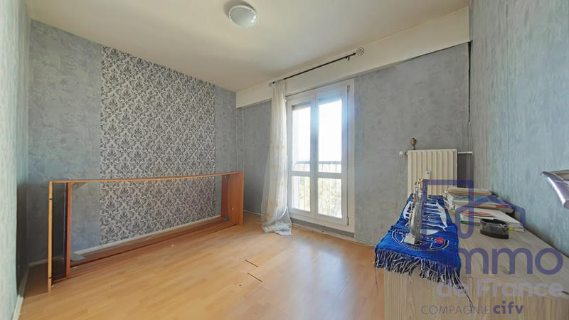 Appartement - 77 m² - 4 pièces