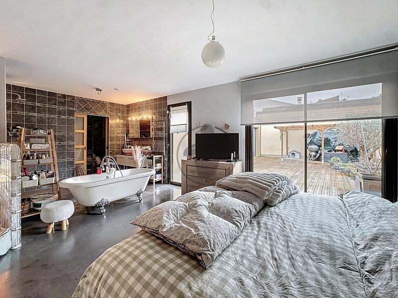 Maison - 180 m² - 7 pièces