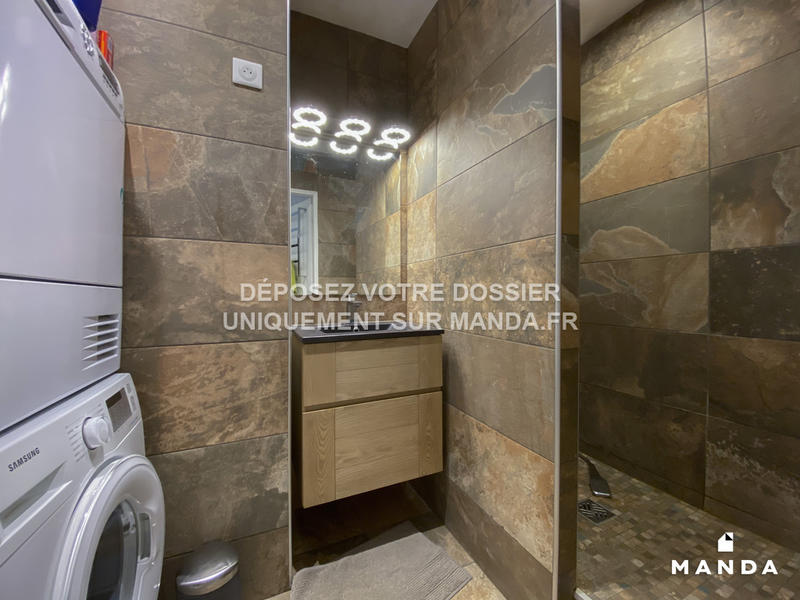 Chambre - 11 m² - 5 pièces