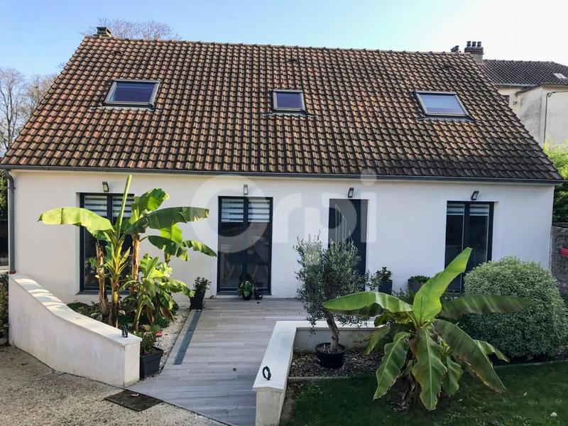 Maison - 140 m² - 6 pièces