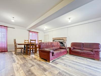 Appartement ancien - 89 m² - 4 pièces