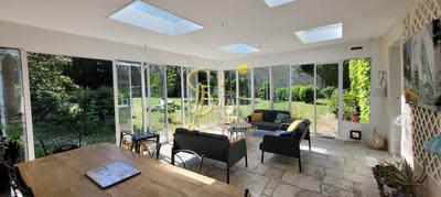 Maison - 300 m² - 7 pièces