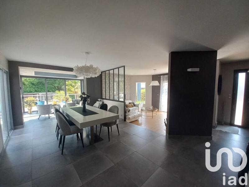 Maison - 141 m² - 5 pièces