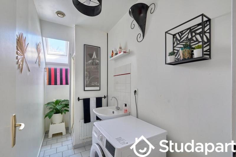 Chambre - 10 m² - 1 pièce