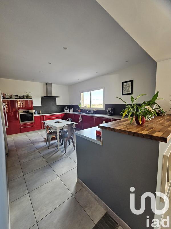 Maison - 327 m² - 11 pièces