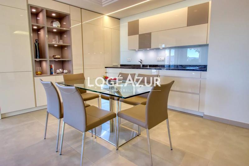 Appartement - 117 m² - 4 pièces