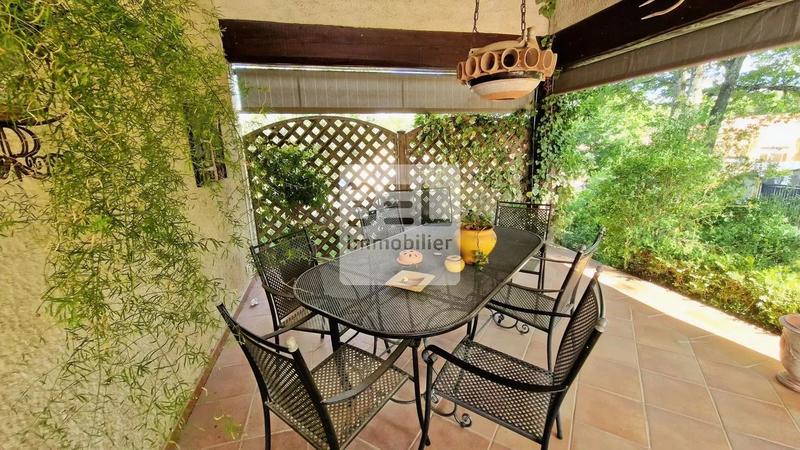 Maison - 183 m² - 6 pièces