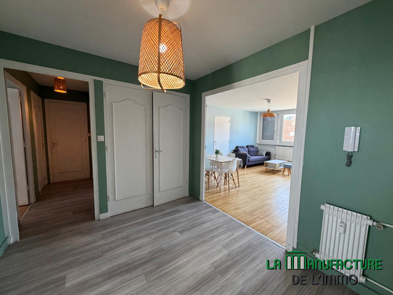 Appartement - 90 m² - 4 pièces