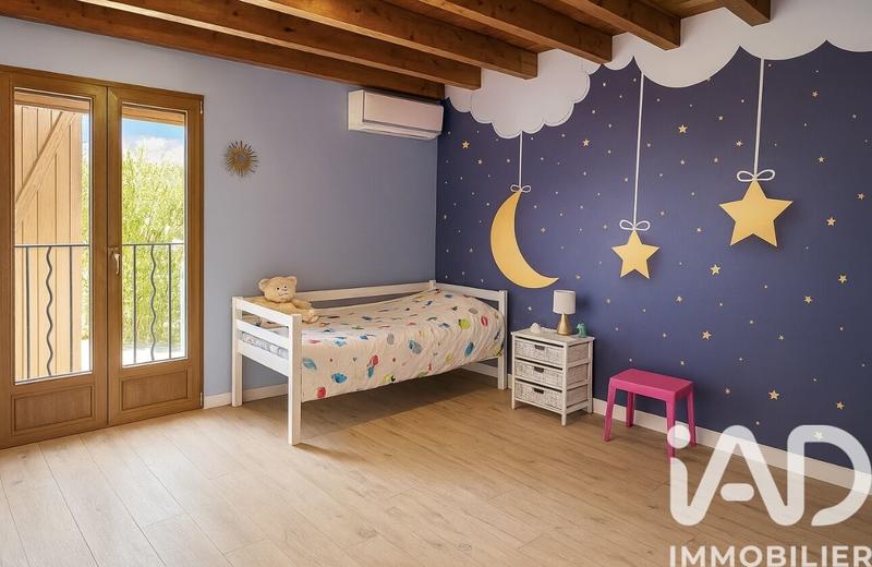 Maison - 333 m² - 10 pièces