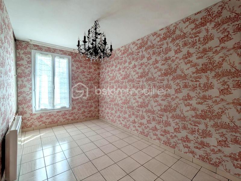 Maison traditionnelle - 186 m² - 8 pièces