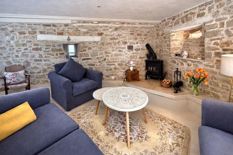 Maison en pierre - 190 m² - 5 pièces