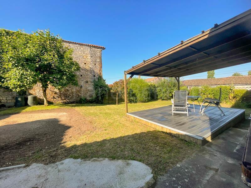 Maison en pierre - 133 m² - 6 pièces