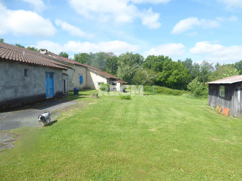 Propriété - 170 m² - 7 pièces