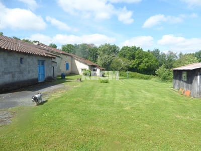 Propriété - 170 m² - 7 pièces