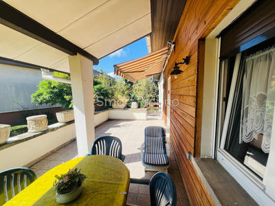 Maison - 92 m² - 5 pièces