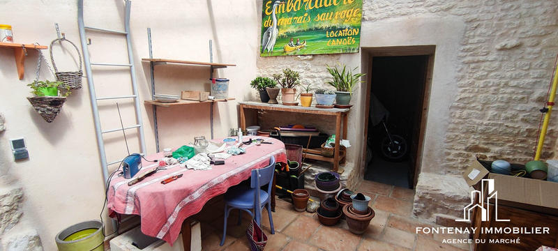 Maison - 202 m² - 8 pièces