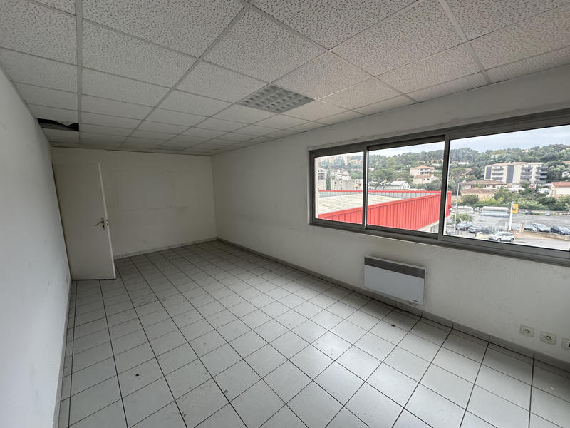Bureau - 200 m²
