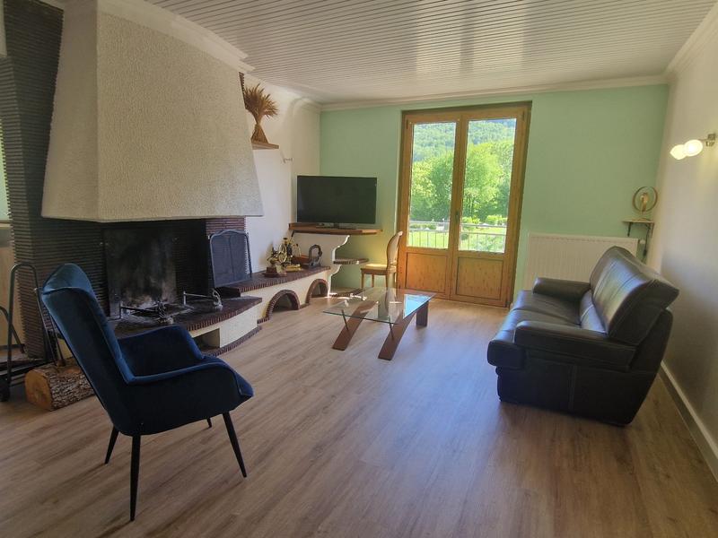 Maison - 340 m² - 12 pièces