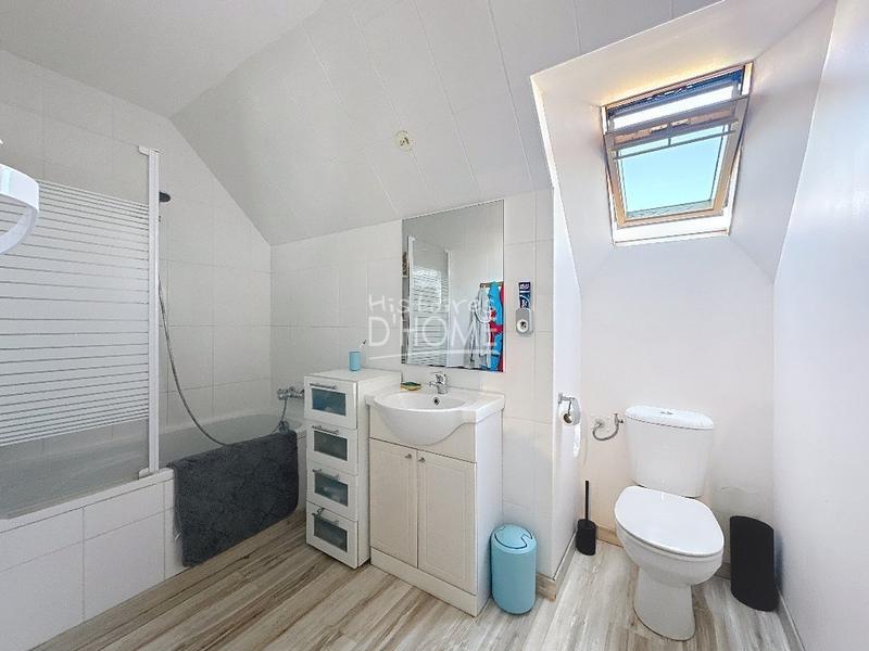 Pavillon - 90 m² - 4 pièces