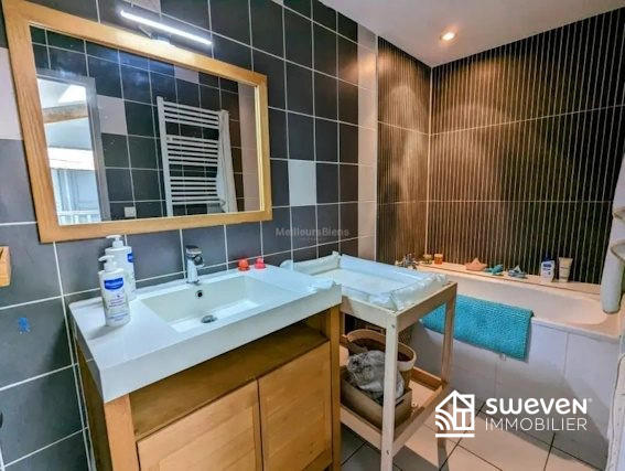 Maison - 141 m² - 5 pièces