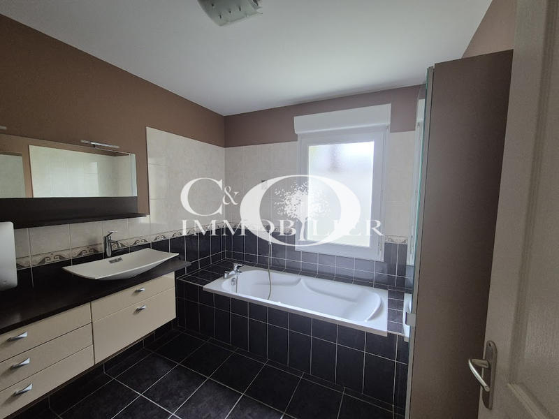 Appartement - 92 m² - 4 pièces