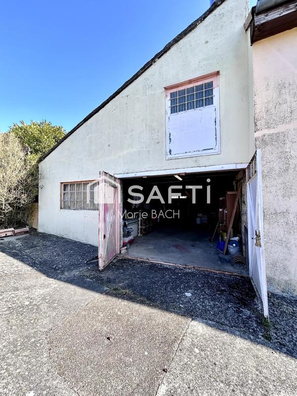 Maison - 240 m² - 5 pièces