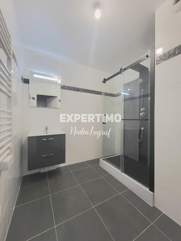 Appartement - 70 m² - 3 pièces