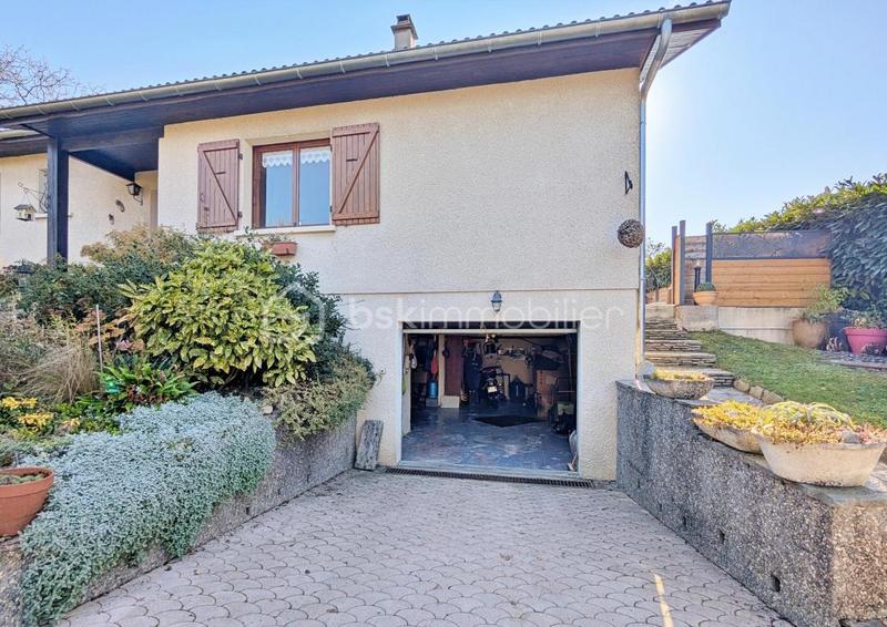 Maison traditionnelle - 143 m² - 5 pièces