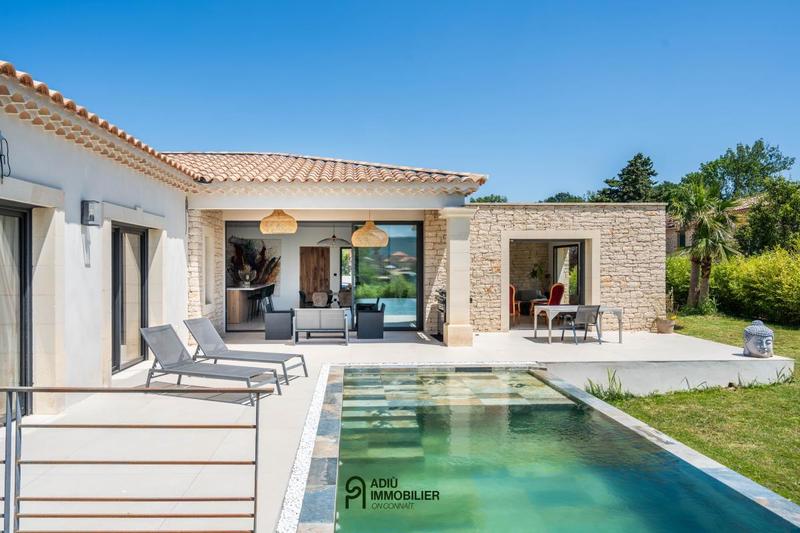 Villa - 182 m² - 6 pièces