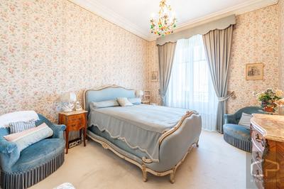 Appartement bourgeois - 91 m² - 4 pièces