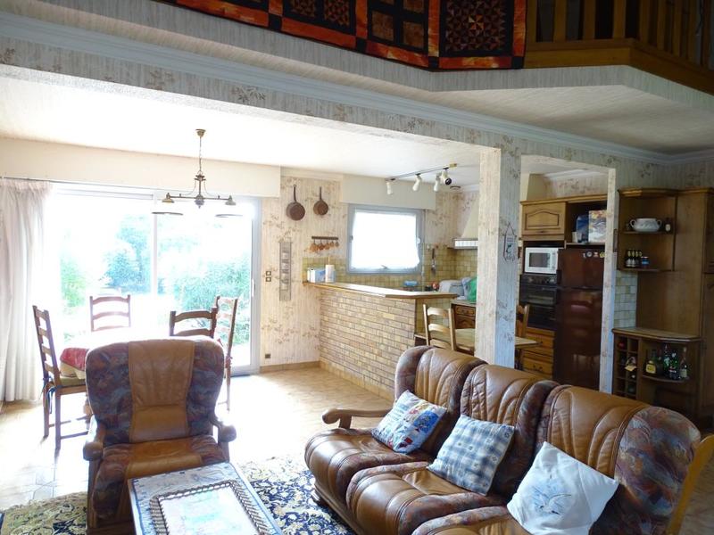 Maison - 178 m² - 10 pièces