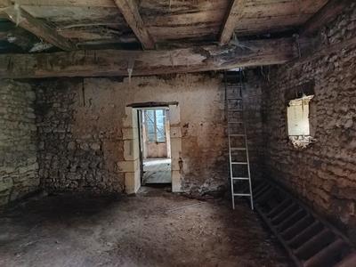 Maison - 158 m² - 2 pièces