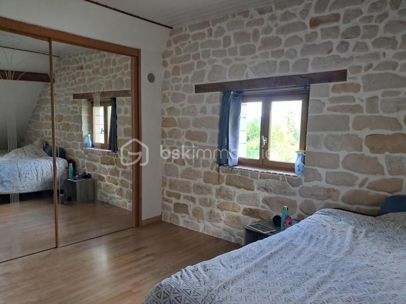 Château - 122 m² - 6 pièces