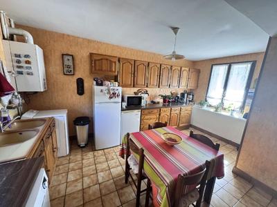 Maison - 92 m² - 4 pièces