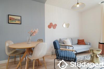 Chambre - 8 m² - 1 pièce