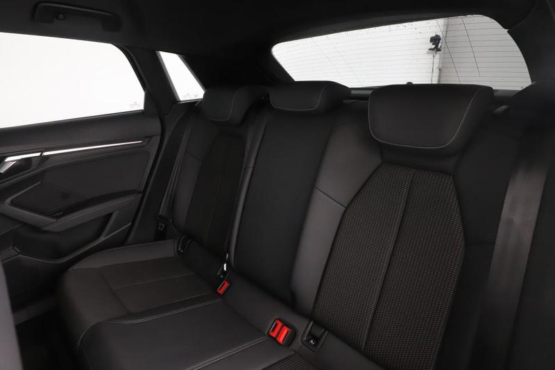 Audi A3 sportback 35 Tfsi mHEV s line s tronic 7 150 ch