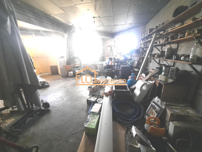 Maison - 180 m² - 8 pièces