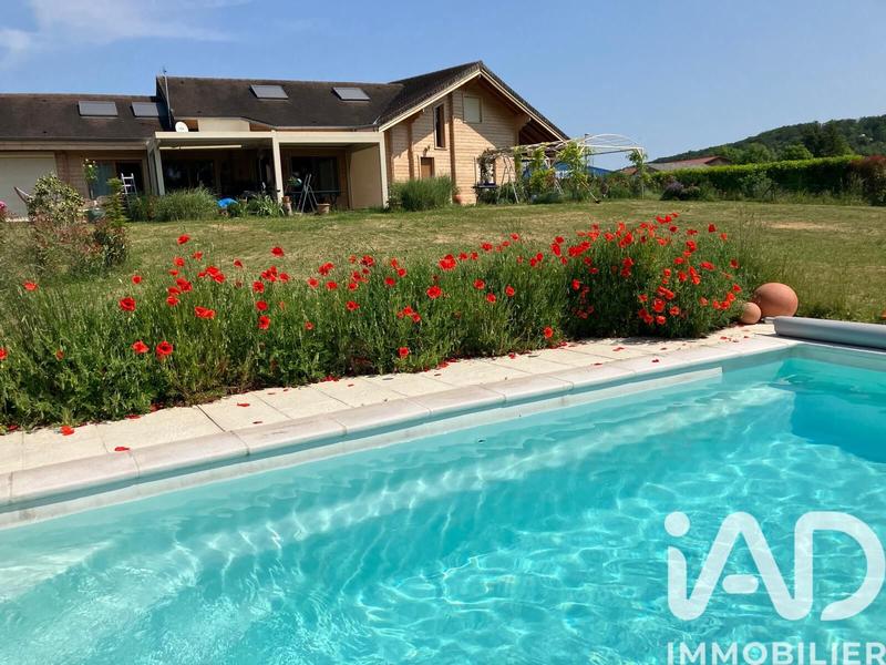 Châlet - 209 m² - 8 pièces