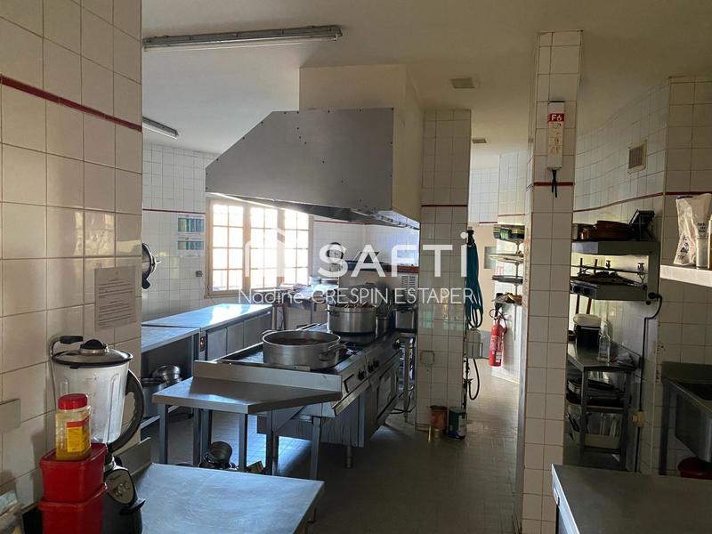 Local commercial - 644 m² - 13 pièces