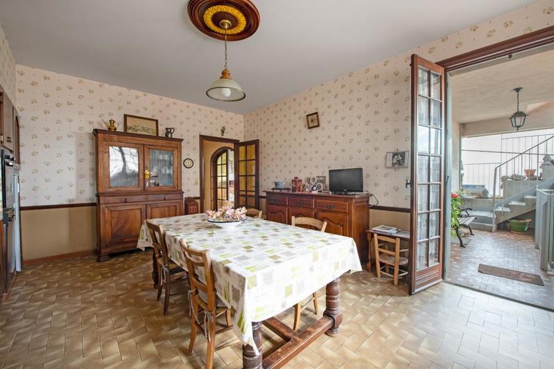 Maison - 207 m² - 8 pièces