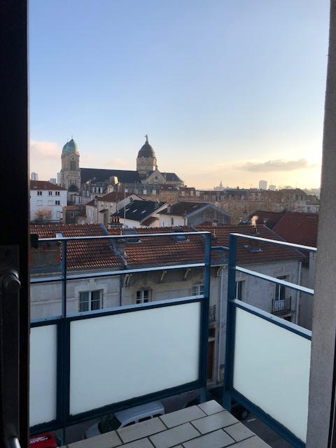 Studio - 40 m² - 1 pièce