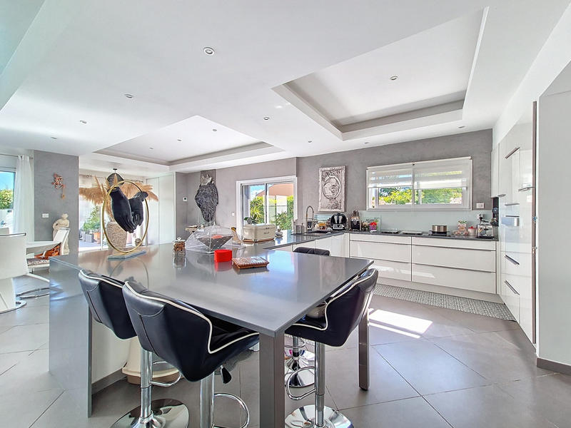 Villa - 150 m² - 5 pièces