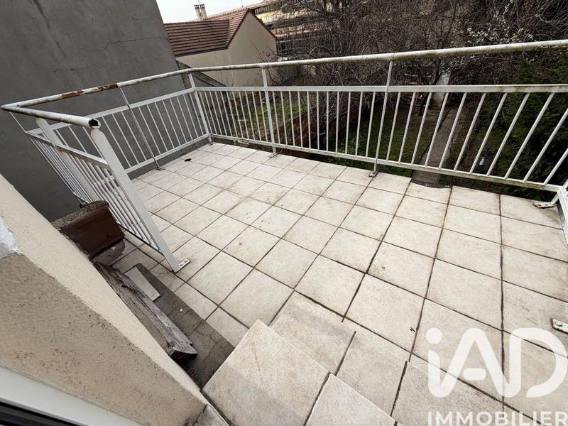 Maison - 95 m² - 5 pièces