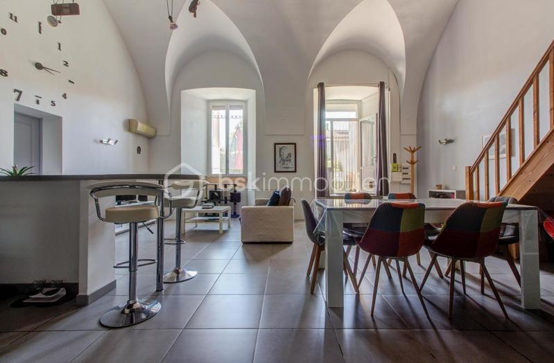 Loft - 95 m² - 4 pièces