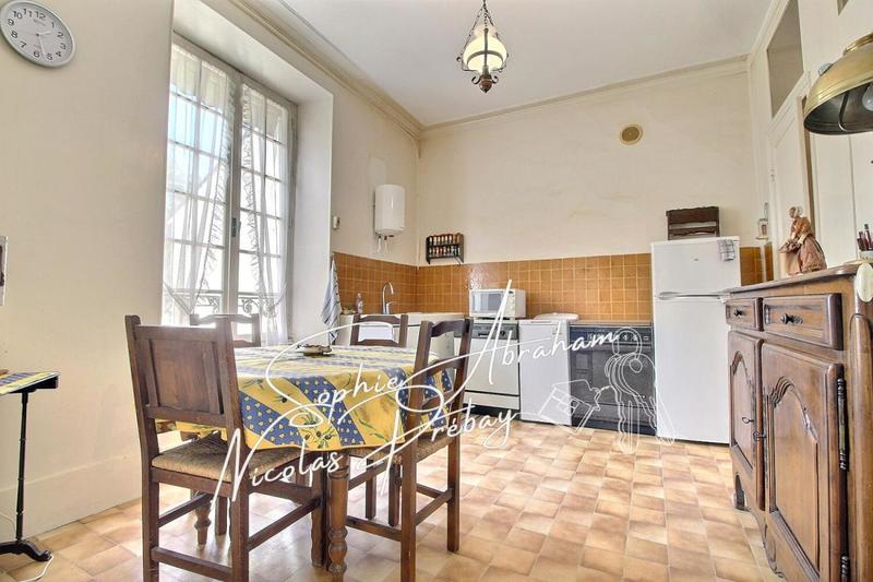 Maison - 200 m² - 7 pièces