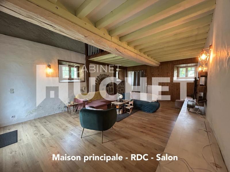 Maison - 644 m² - 15 pièces