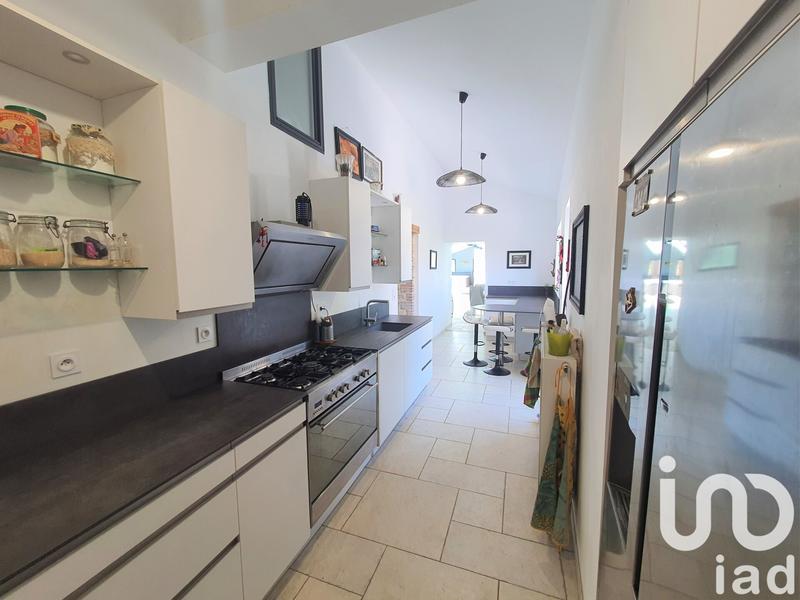 Maison - 360 m² - 8 pièces