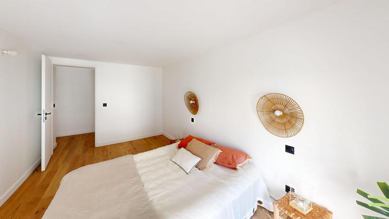 Loft - 100 m² - 4 pièces