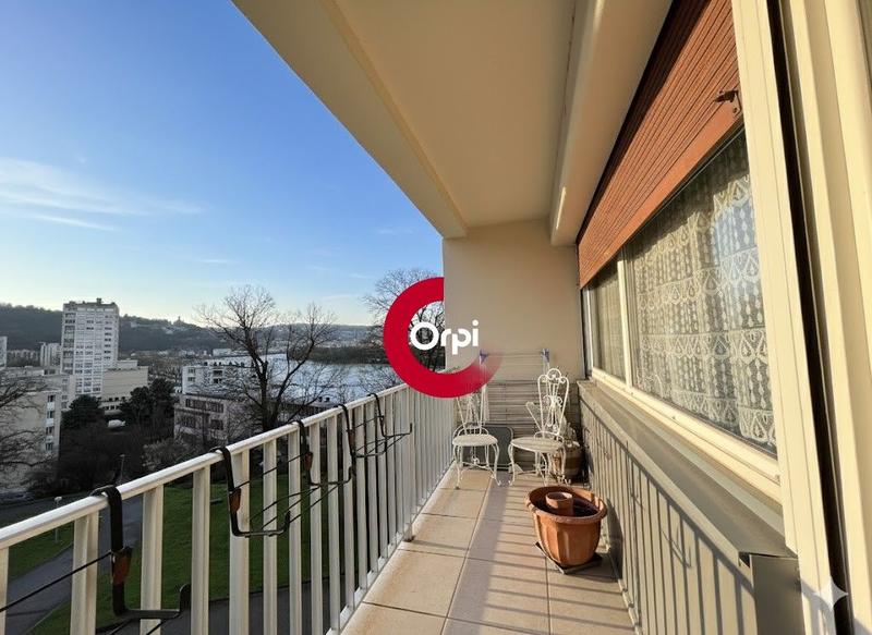 Appartement - 94 m² - 4 pièces