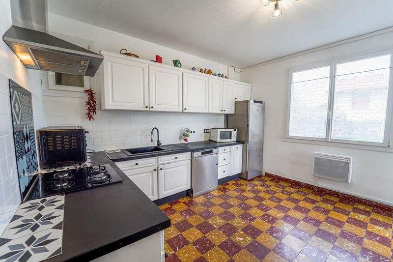 Maison - 96 m² - 5 pièces